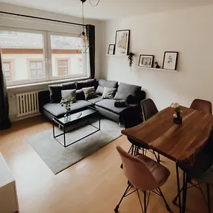 Attraktive 3-zimmerwohnung - Zentrum & Naehe Bahnhof , Würzburg Duitsland